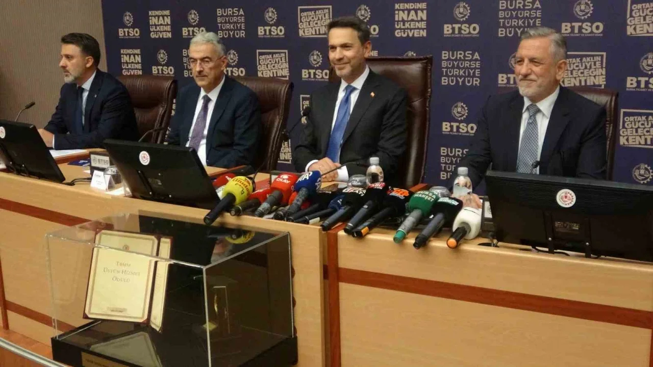 Bakan Bayraktar: Enerji meselesi milli güvenlik meselesidir
