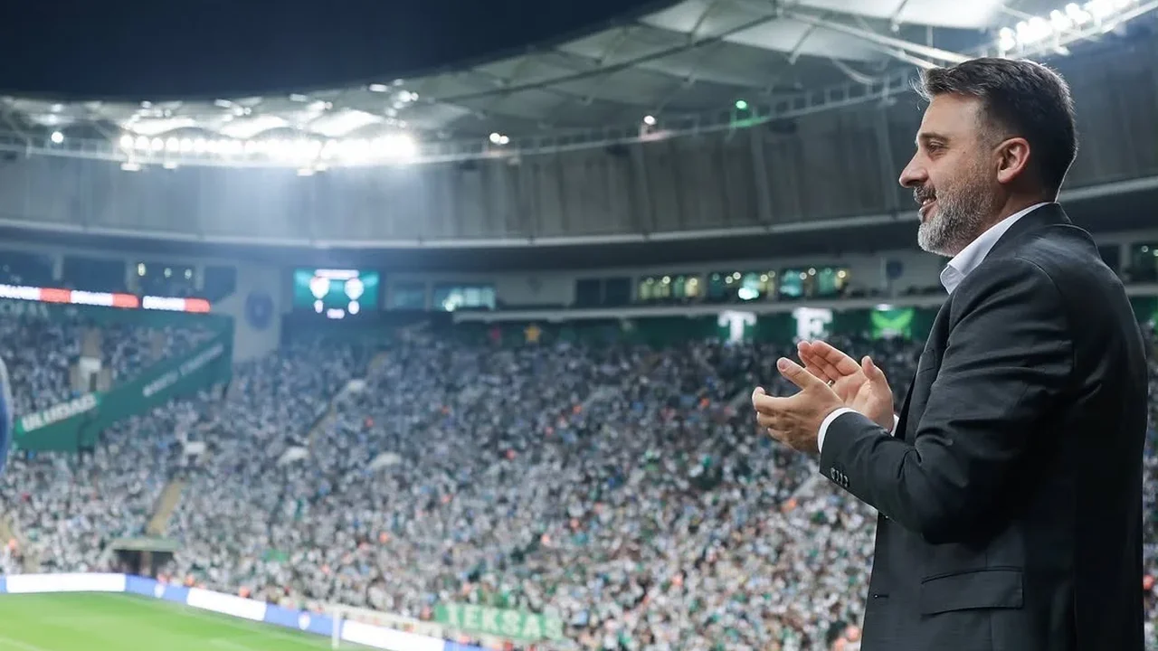 Bursaspor taraftarına otobüs ve Kültürpark'ta dev ekran