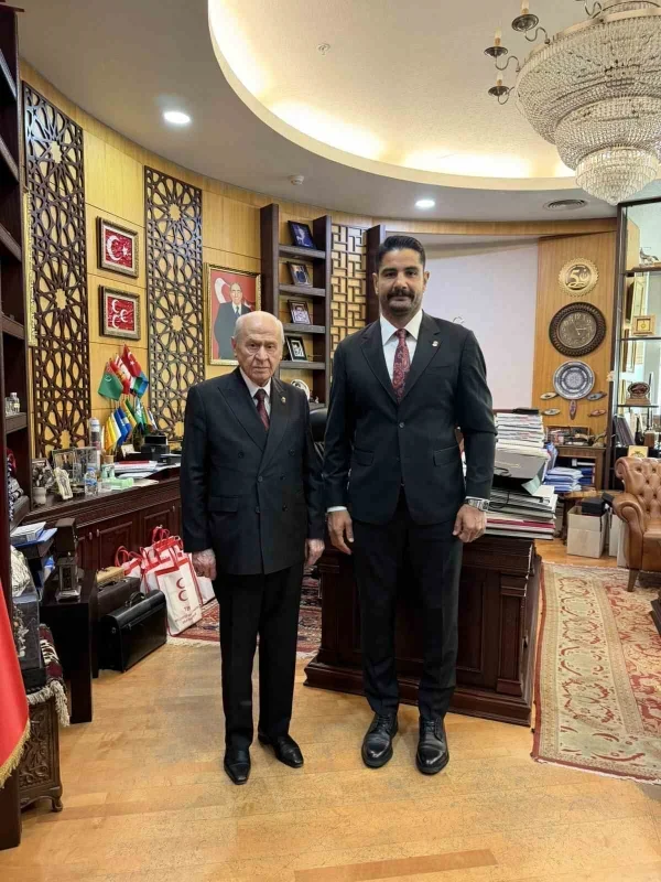 Taha Akgül ve Rıza Kayaalp'ten Bahçeli'ye güreş ziyareti