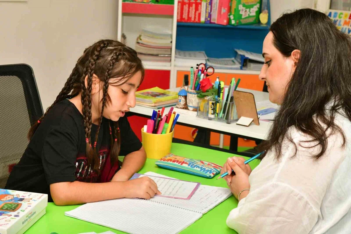 Esenyurt Belediyesi'nin özel eğitim desteği Hiranur'u geliştirdi