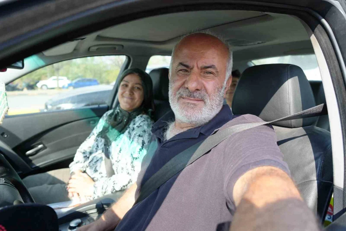 Kapıkule'de gurbetçi yoğunluğu: Avrupa'ya dönüş kuyruğu uzadı