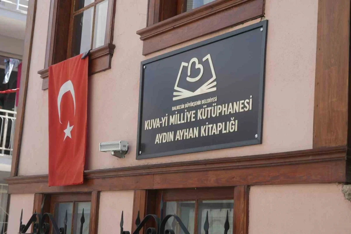 Balıkesir'in ilk milletvekilleri cephe izniyle yeniden savaşa gitti