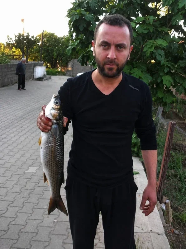 Dutliman'da zıpkınla balık avı kazası: Tuncay Alkan yaralandı