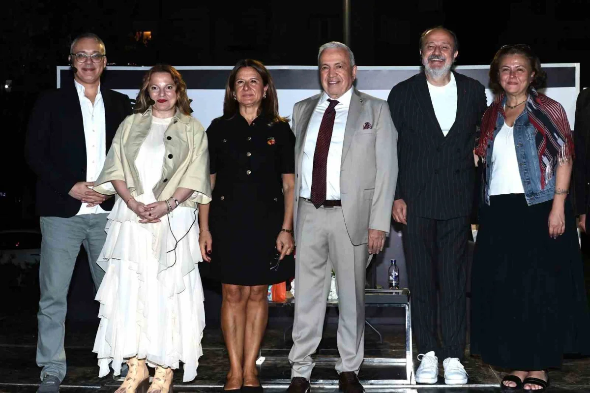 Nilüfer'de bağımsızlık ve Cumhuriyet söyleşisi düzenlendi