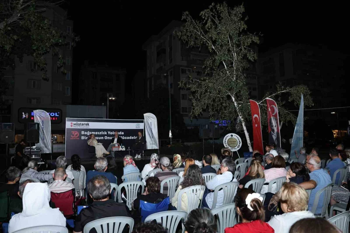 Nilüfer'de bağımsızlık ve Cumhuriyet söyleşisi düzenlendi