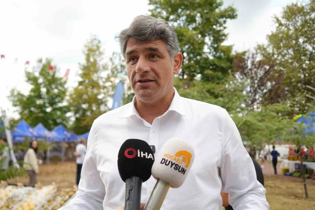 Kartepe Armut Şenliği'nde yöresel lezzetler ve üreticiler buluştu