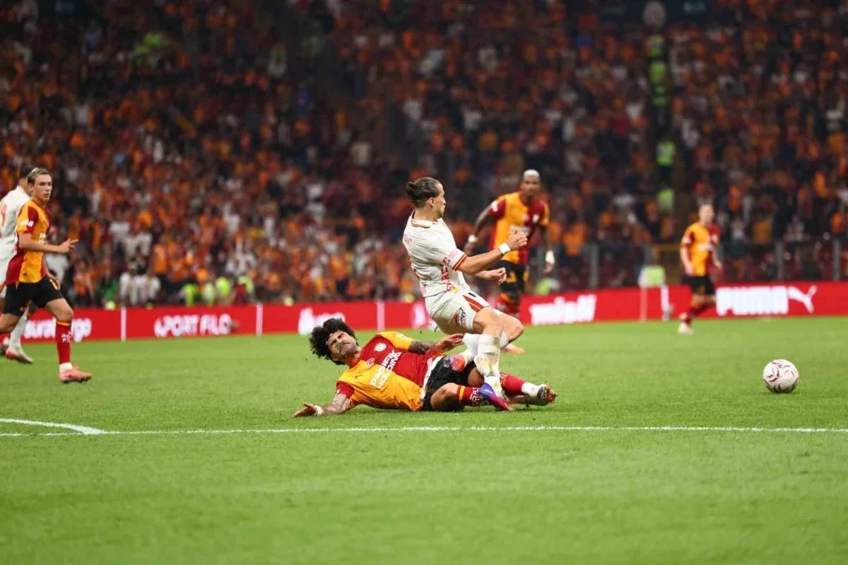 Galatasaray, Göztepe'yi 3-2 yendi: Osimhen'den 2 gol