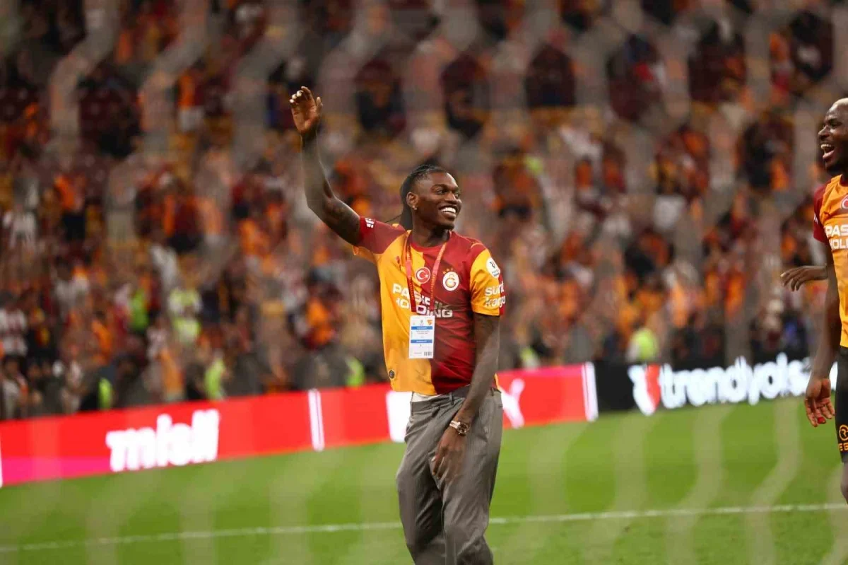 Galatasaray, Göztepe'yi 3-2 yendi: Osimhen'den 2 gol