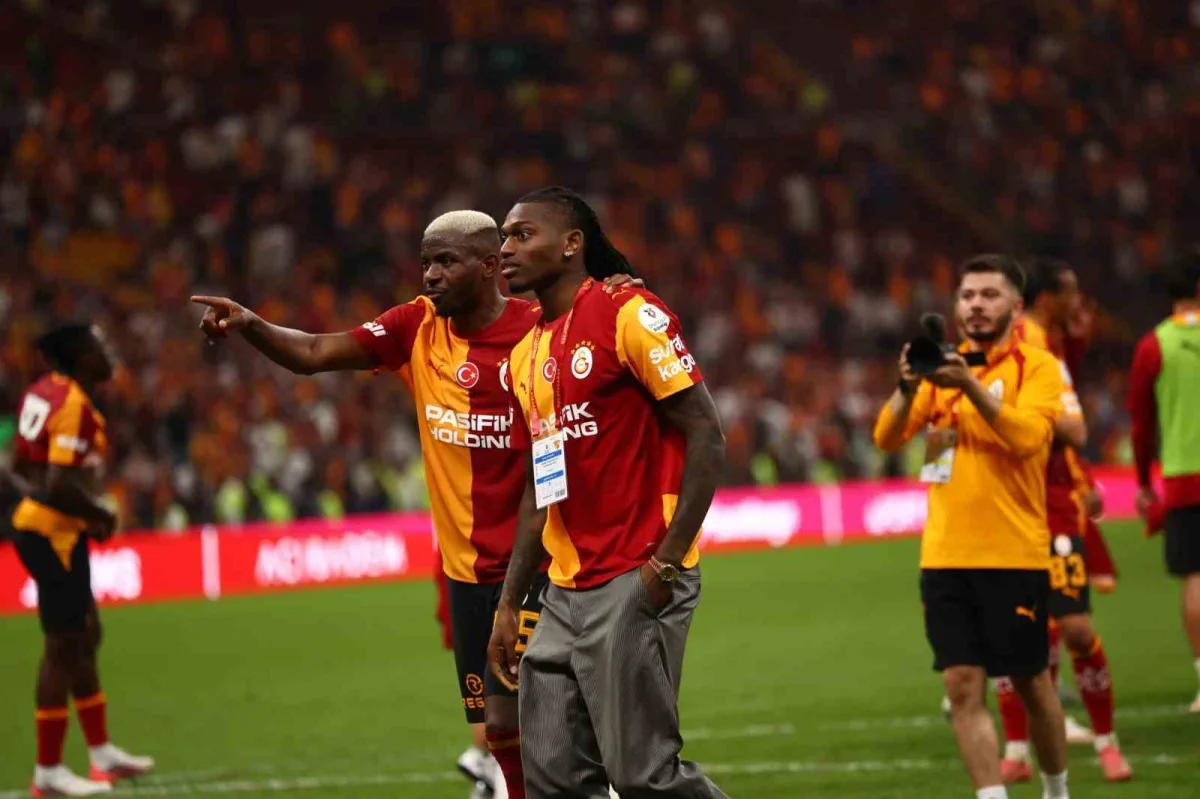 Galatasaray, Göztepe'yi 3-2 yendi: Osimhen'den 2 gol