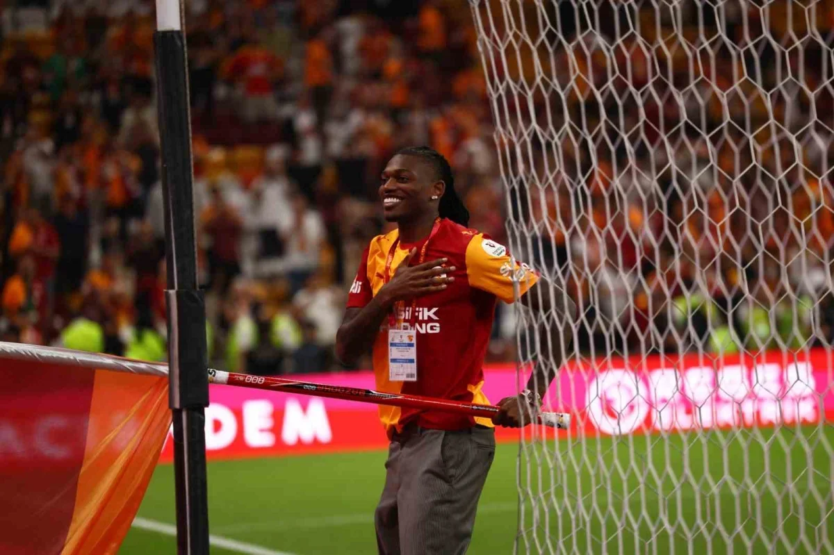 Galatasaray, Göztepe'yi 3-2 yendi: Osimhen'den 2 gol