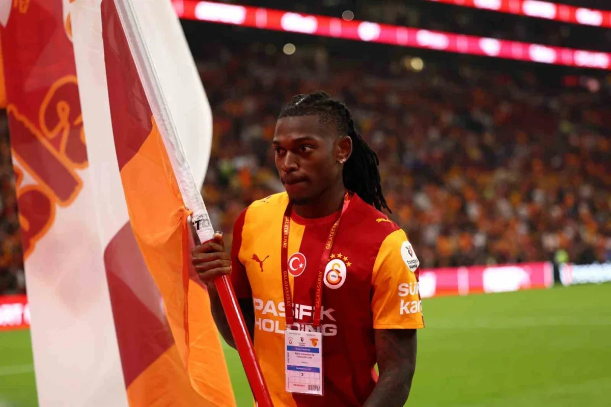 Galatasaray, Göztepe'yi 3-2 yendi: Osimhen'den 2 gol