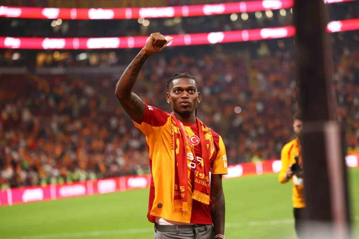 Galatasaray, Göztepe'yi 3-2 yendi: Osimhen'den 2 gol