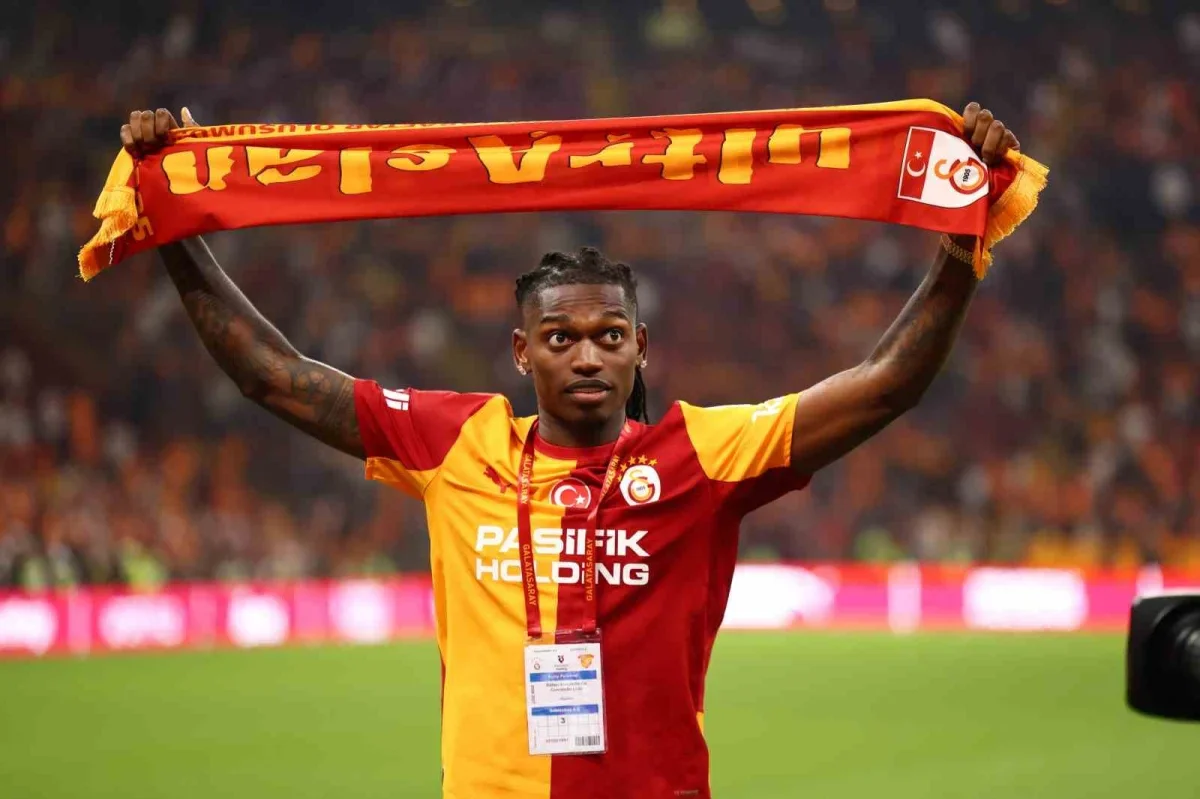 Galatasaray, Göztepe'yi 3-2 yendi: Osimhen'den 2 gol