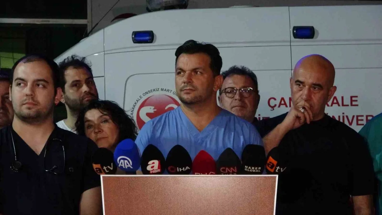 Cem Yılmaz kalp krizi geçirdi, ÇOMÜ Hastanesi'nde anjiyo oldu