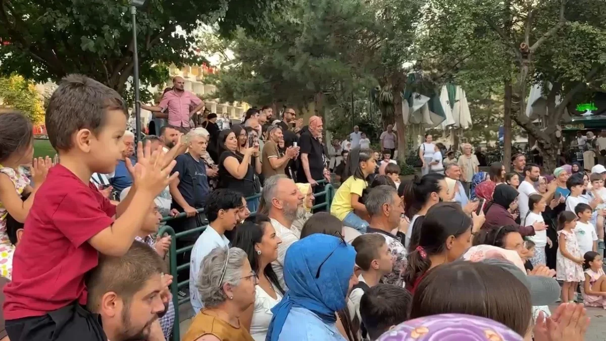 Bursa'da fetih ve 30 Ağustos kutlamalarında mehter coşkusu