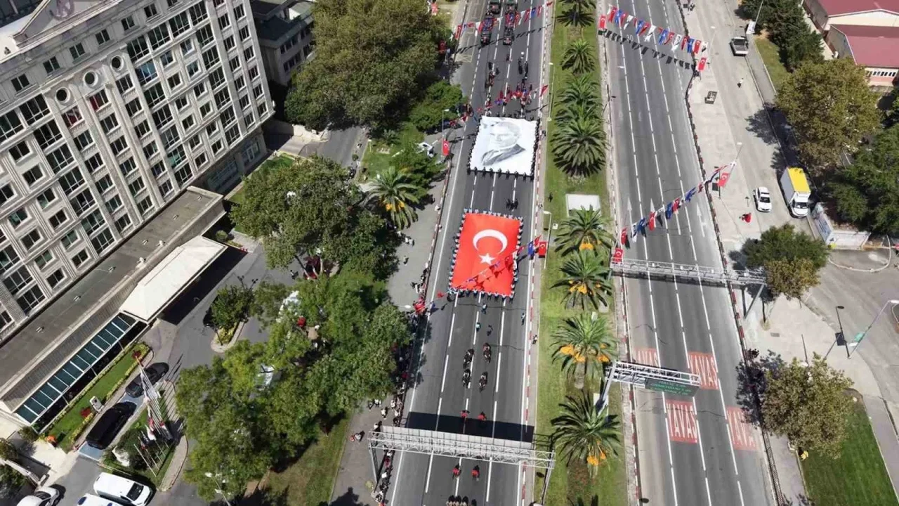 Vatan Caddesi'nde 30 Ağustos Zafer Bayramı töreni yapıldı