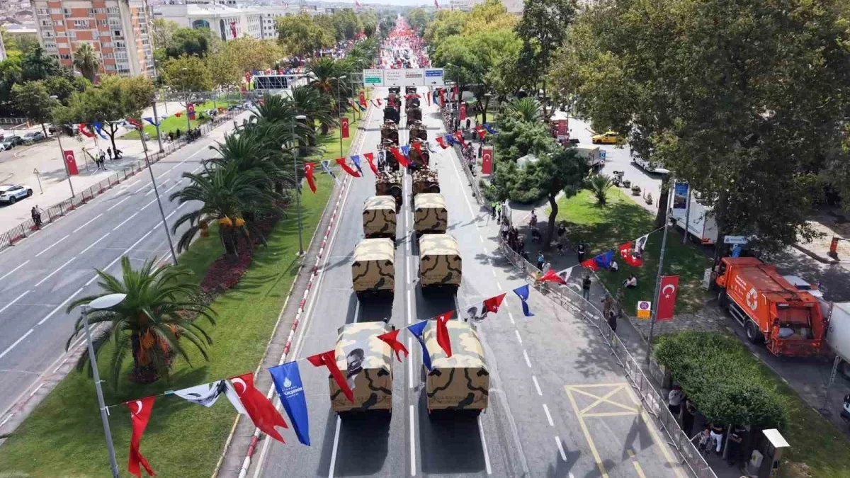 Vatan Caddesi'nde 30 Ağustos Zafer Bayramı töreni yapıldı