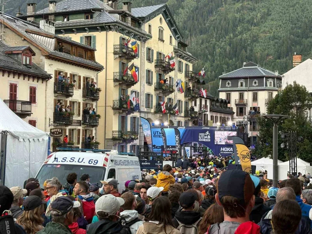 UTMB World Series Finali'nde Ben Dhiman ve L'Hirondel rekor kırdı