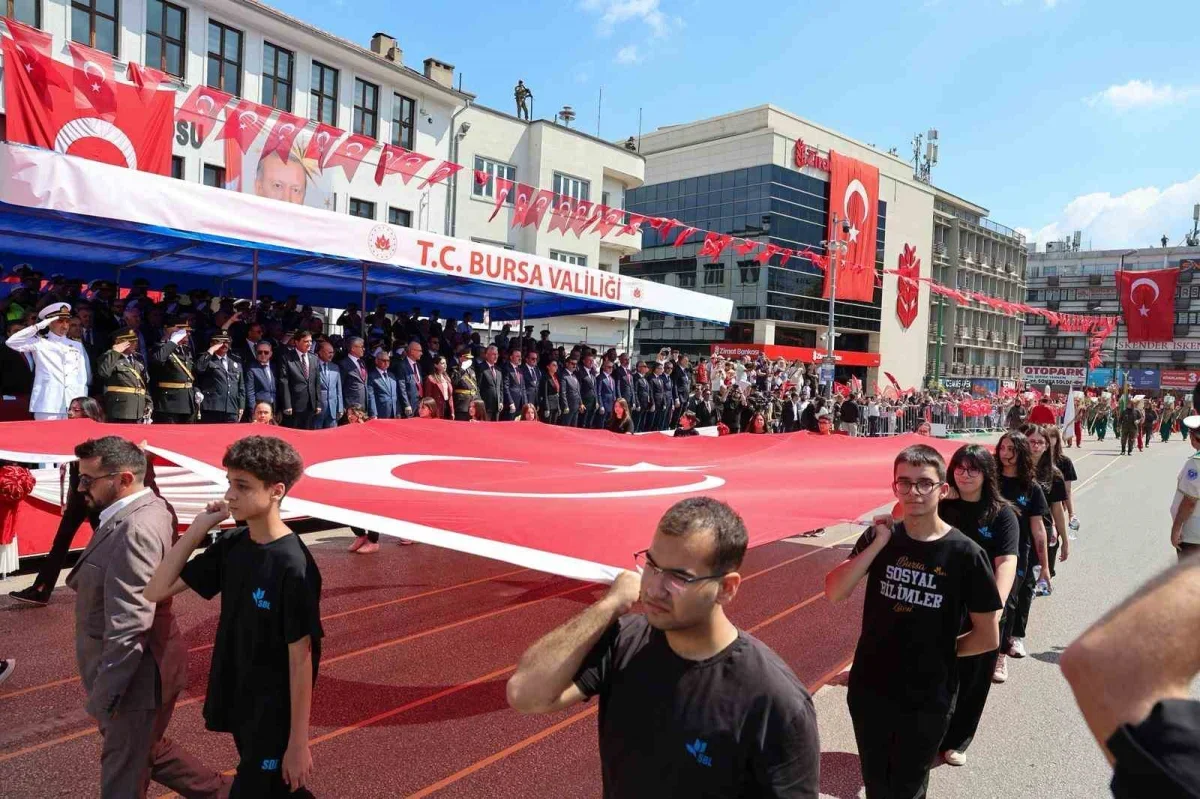 Bursa'da 30 Ağustos Zafer Bayramı coşkuyla kutlandı