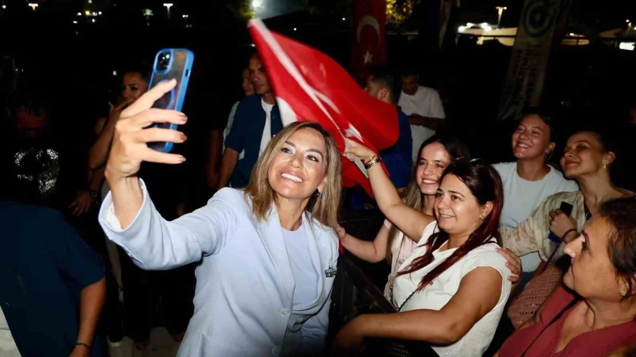 Çerkezköy'de 30 Ağustos Zafer Bayramı Mor ve Ötesi'yle kutlandı