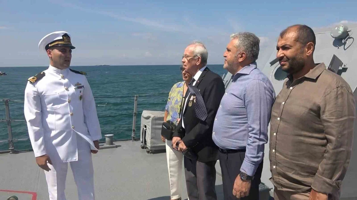 TCG Tuzla Yalova'da vatandaşların ziyaretine açıldı