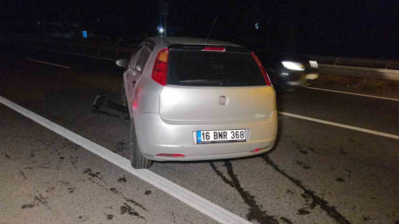 Yalova-Bursa yolunda bariyere çarpan sürücü yaralandı