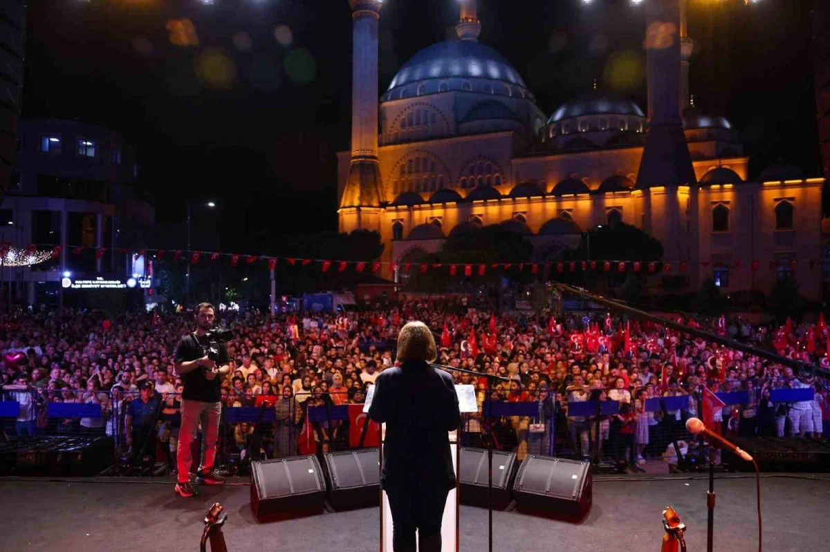 Maltepe'de 30 Ağustos Zafer Bayramı coşkuyla kutlandı