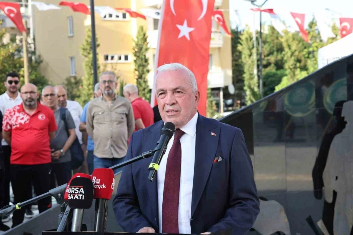 Nilüfer'de Şehitler Anıtı ve Şehitlik Parkı açıldı