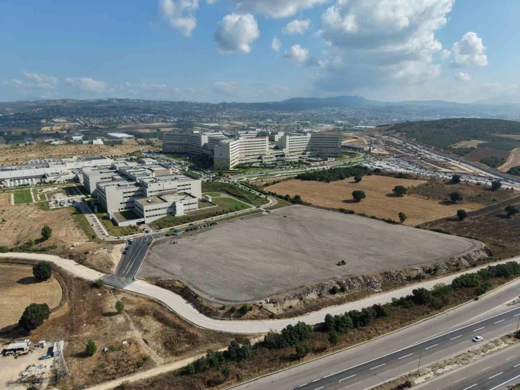 Bursa Şehir Hastanesi otoparkı 4 bin 500 araç kapasitesine ulaştı