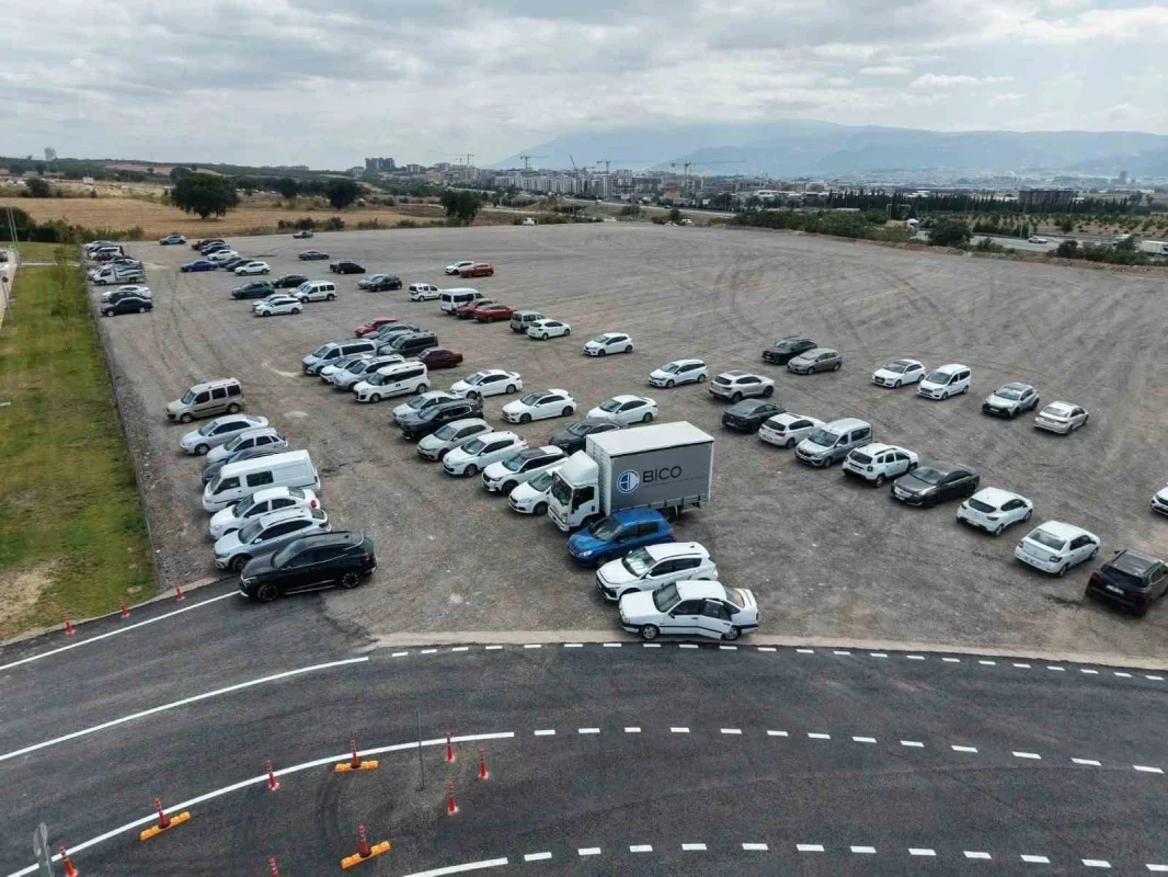 Bursa Şehir Hastanesi otoparkı 4 bin 500 araç kapasitesine ulaştı