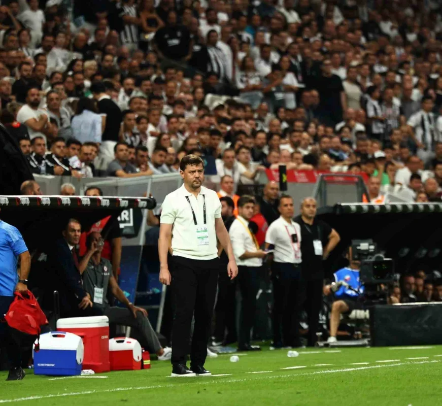 Beşiktaş ilk yarıda Çorum FK karşısında 2-0 önde