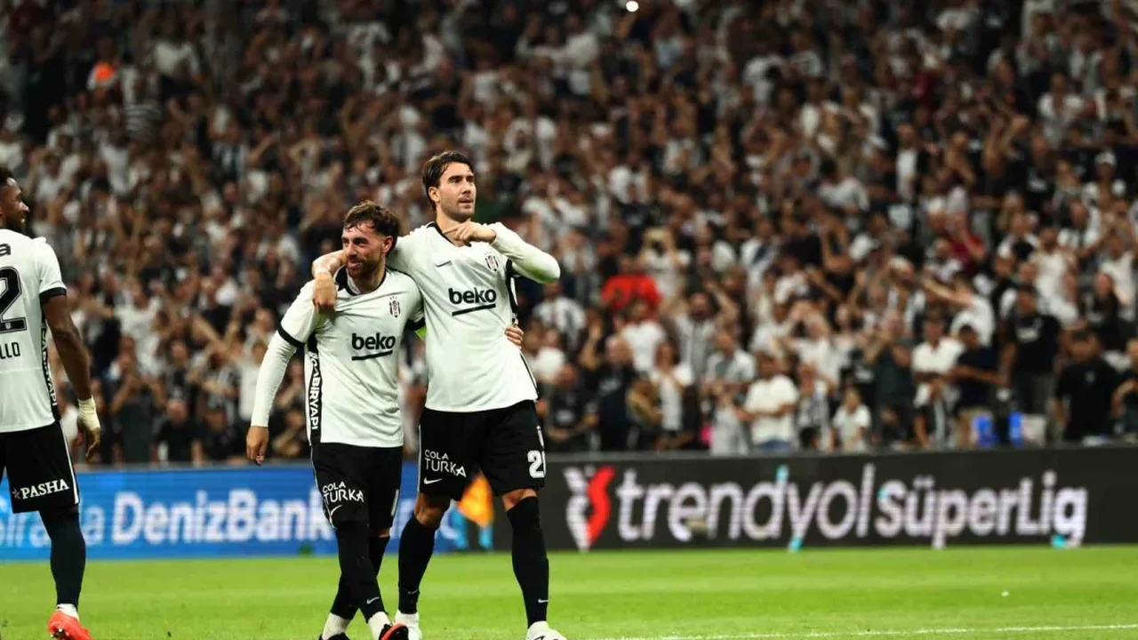 Beşiktaş ilk yarıda Çorum FK karşısında 2-0 önde
