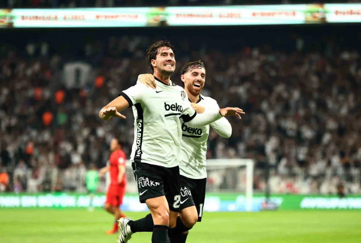 Beşiktaş 6-2 Çorum FK: Tüpraş Stadı'nda gol yağmuru