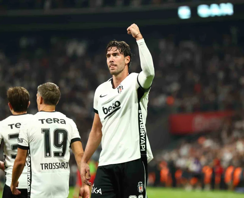 Beşiktaş 6-2 Çorum FK: Tüpraş Stadı'nda gol yağmuru