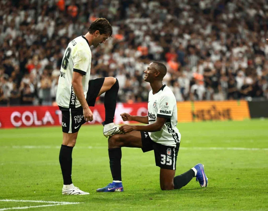 Beşiktaş 6-2 Çorum FK: Tüpraş Stadı'nda gol yağmuru