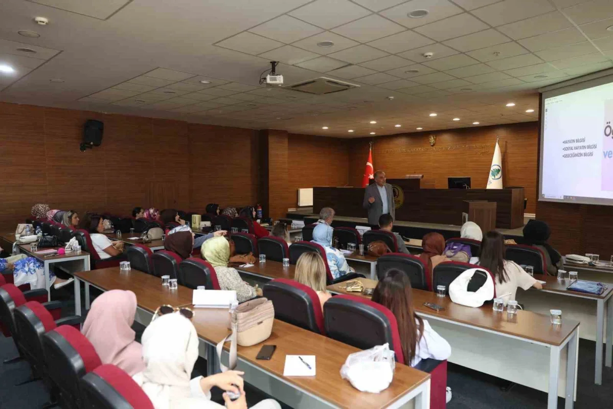 Pursaklar Nezaket Okulları öğretmenleri hizmet içi eğitim aldı