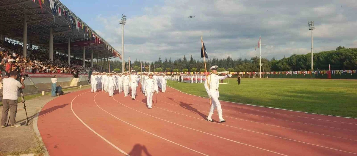 Yalova'da 456 deniz astsubayı mezuniyet töreniyle göreve uğurlandı