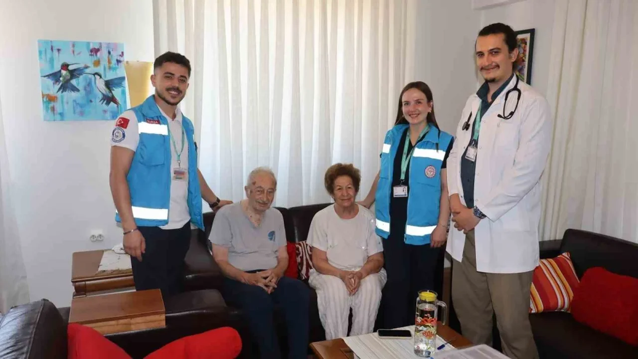 Bursa'da evde sağlık hizmetleri 2 bin 700 hastaya ulaşıyor