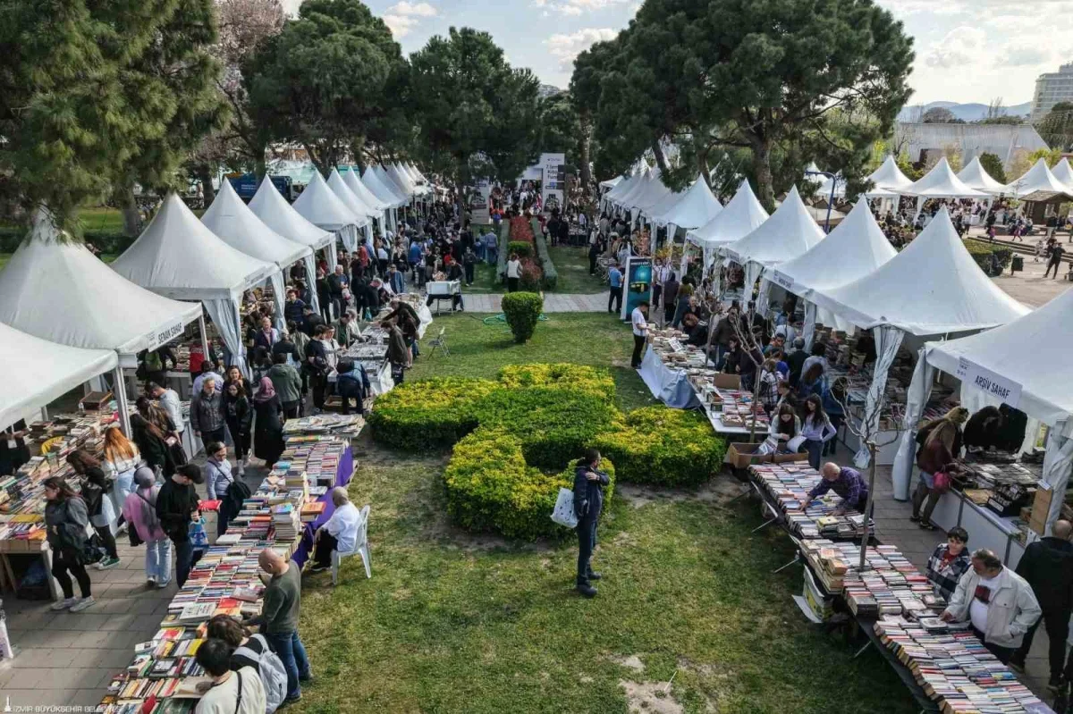 İZKİTAP 2026 sonbaharda Kültürpark'ta kitapseverlerle buluşacak