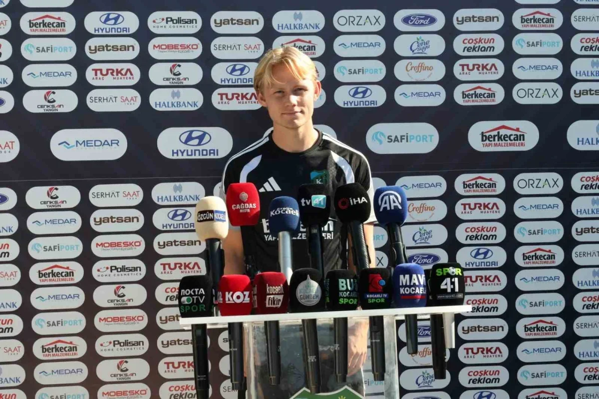 Florian Aye: Kocaelispor'da takım ruhuyla gol arayacak