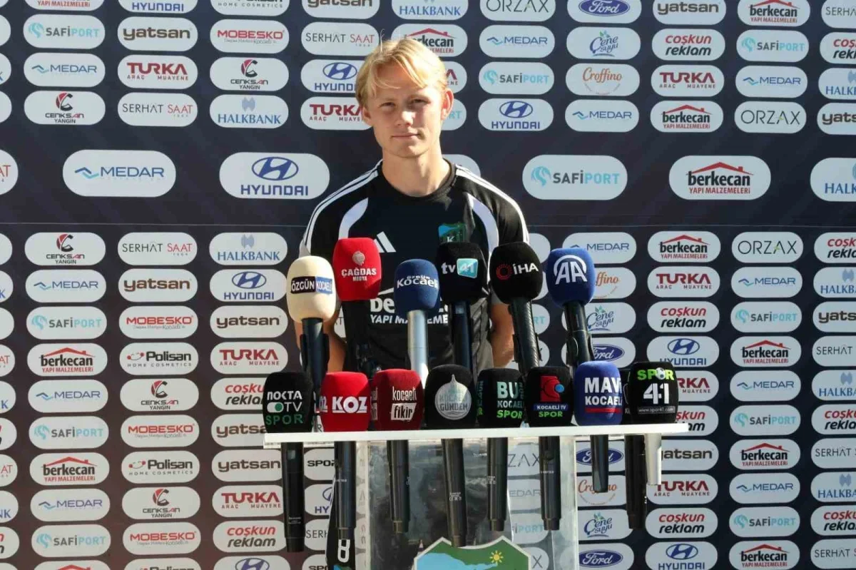 Florian Aye: Kocaelispor'da takım ruhuyla gol arayacak