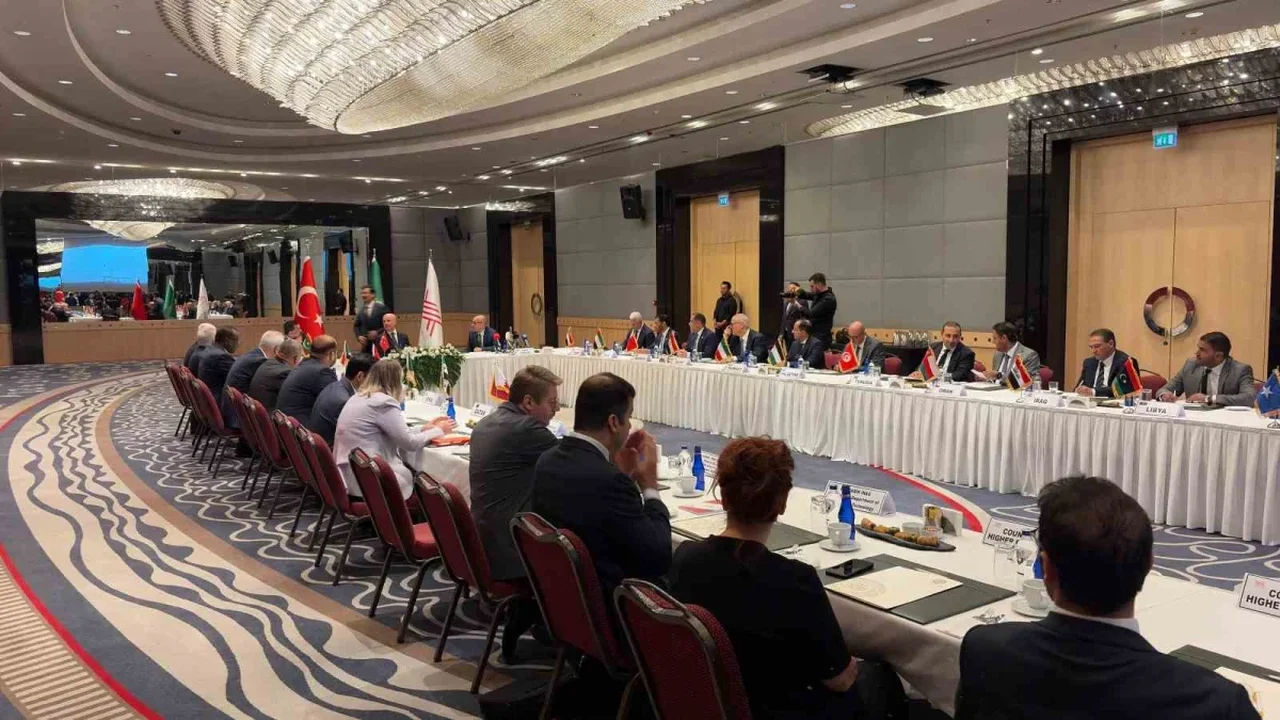 YÖK Başkanı Özvar: Türkiye-Arap ilişkileri yükseköğretimde güçlenecek