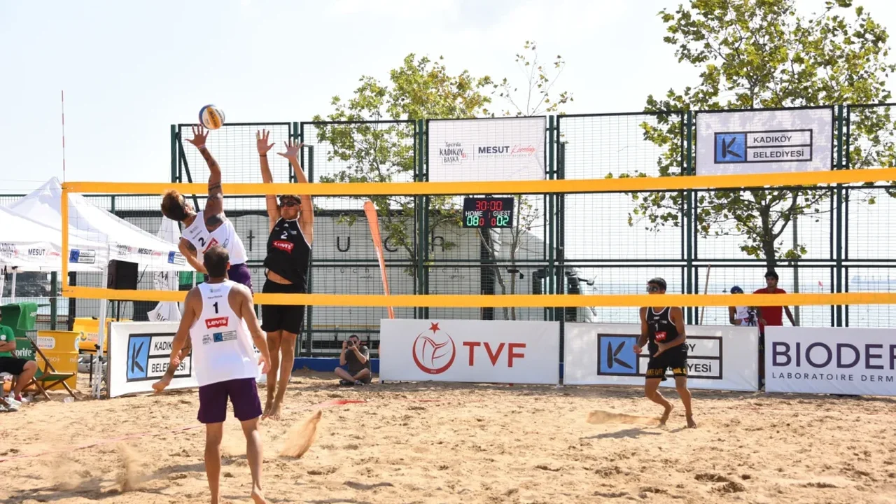 Kalamış'ta Plaj Voleybolu Turnuvası 3-6 Eylül'de Başlıyor
