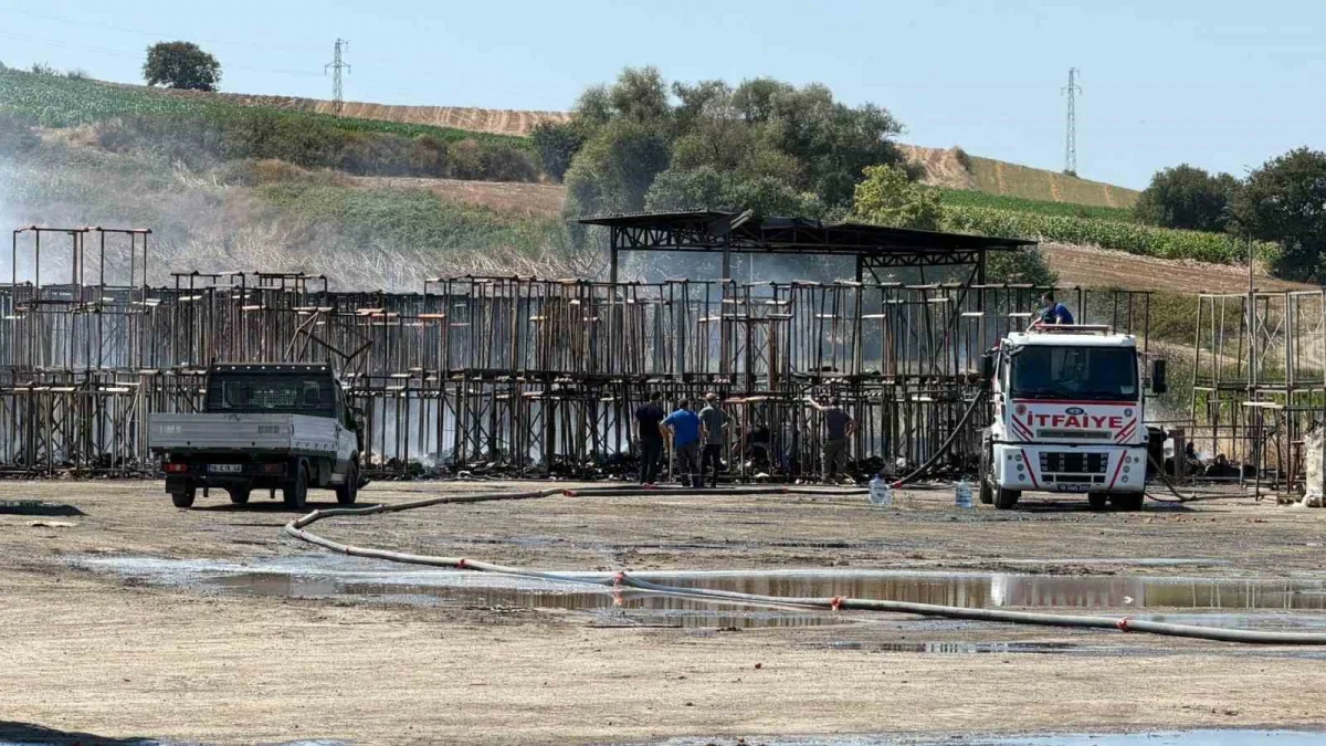 Bursa Mustafakemalpaşa'daki fabrika yangını kontrol altına alındı