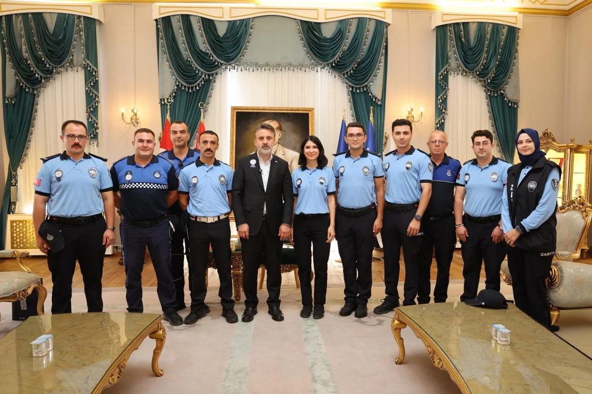 Bursa'da zabıta haftasında hakkaniyet vurgusu ve kortej