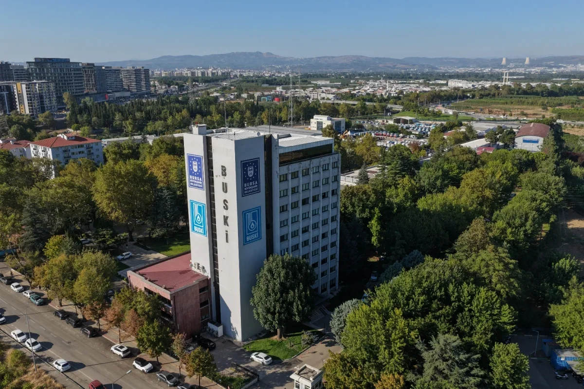 Bursa'da BUSKİ filosuna 156 milyon liralık 26 araç takviyesi