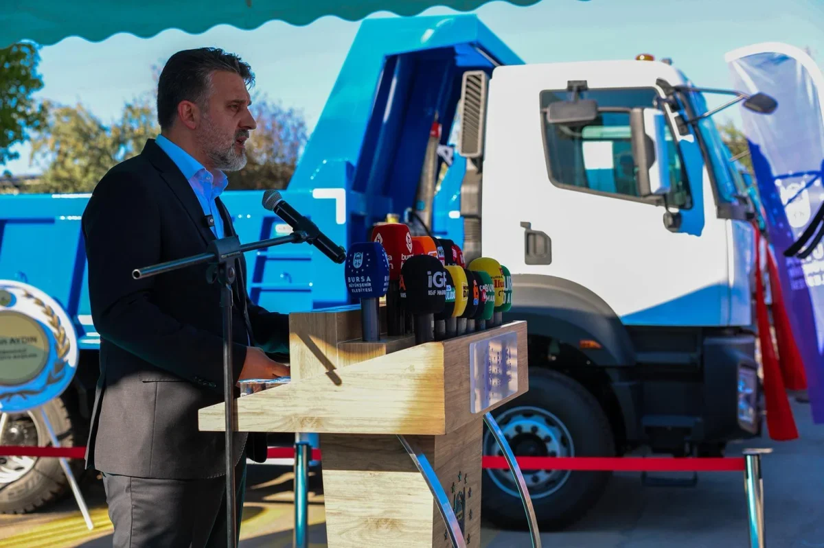 Bursa'da BUSKİ filosuna 156 milyon liralık 26 araç takviyesi