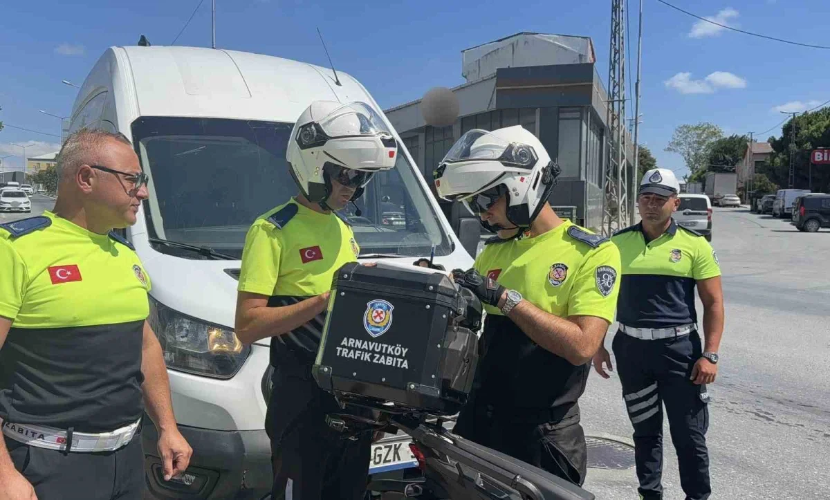 Arnavutköy'de bozuk balıkları çayıra döken şahsa 40 bin lira ceza
