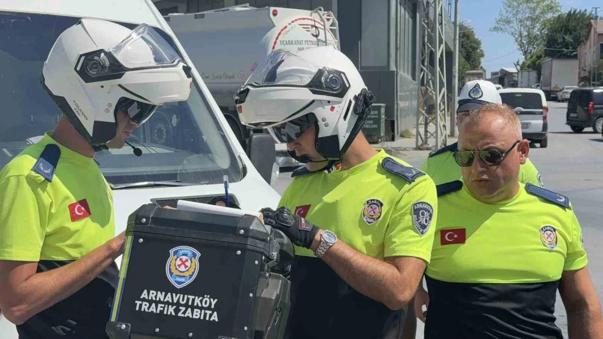 Arnavutköy'de bozuk balıkları çayıra döken şahsa 40 bin lira ceza