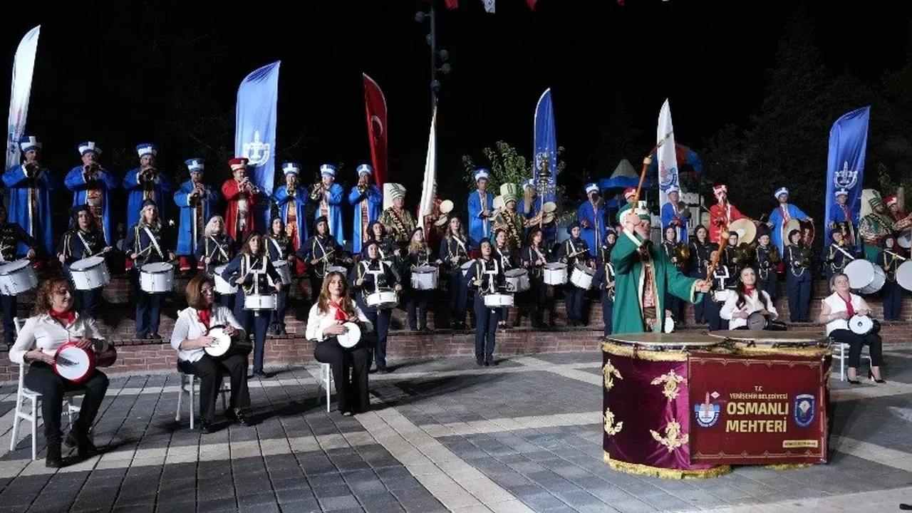 Yenişehir'de 88 kişilik mehter, bando ve ritim grubu buluştu